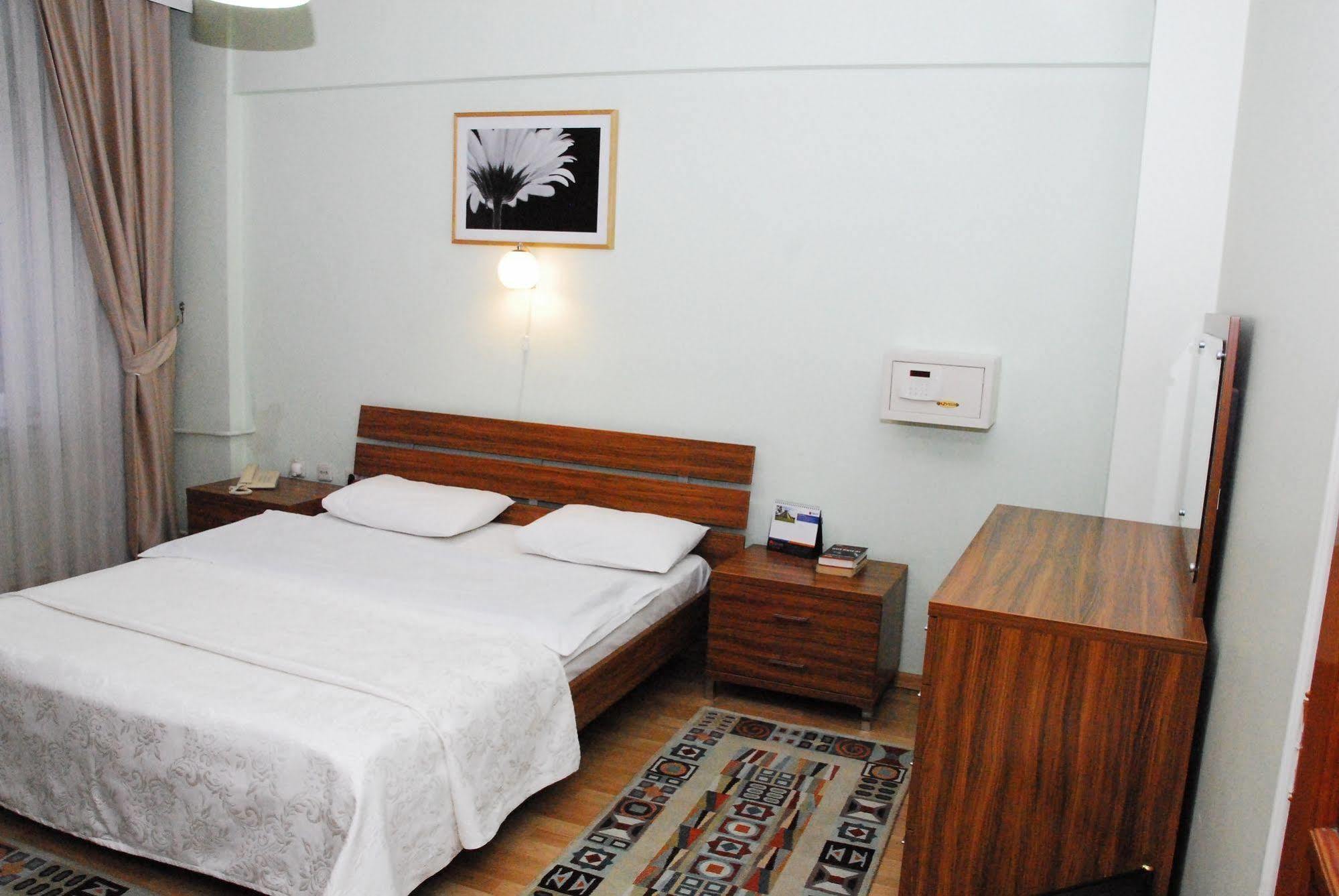 Vip Apart Hotel 伯萨 外观 照片